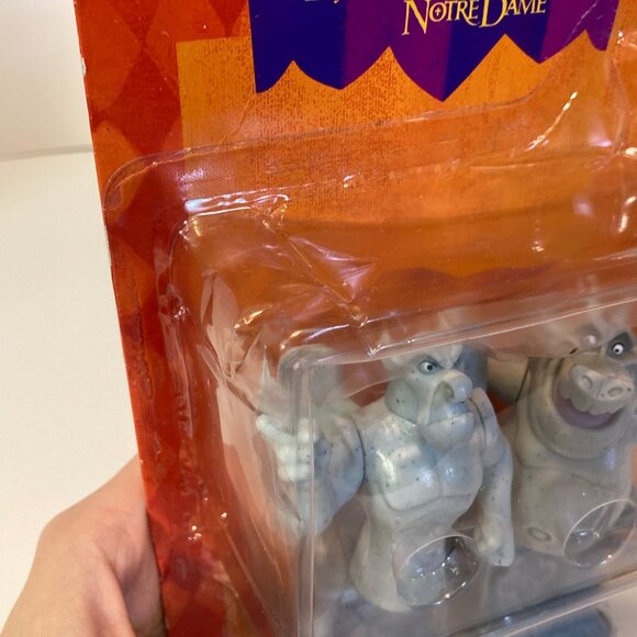 Disney's Hunchback of Notre Dame Gargoyles Action Figure NWT Sealed New - Picture 13 of 13